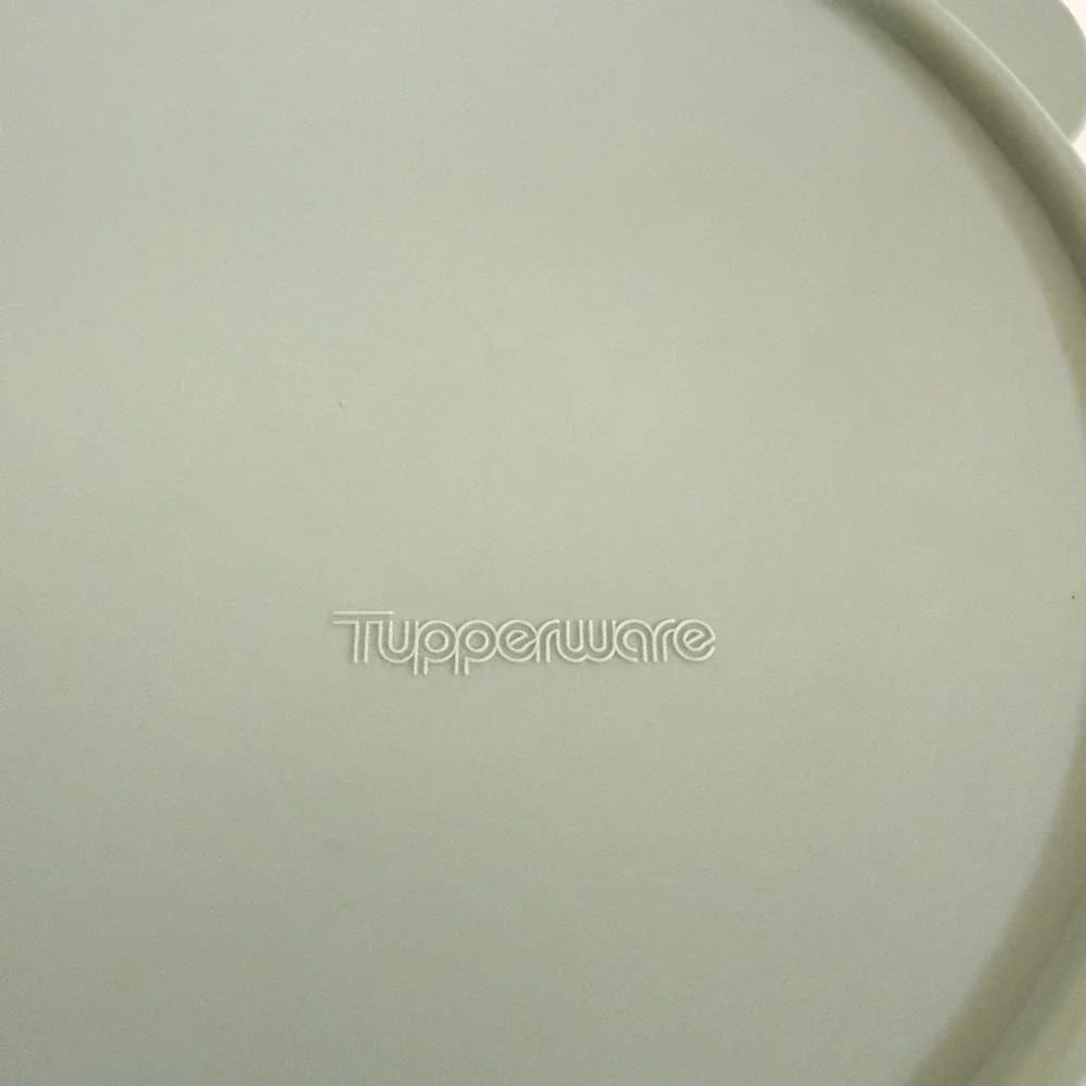 Tupperware vintage wonderlier