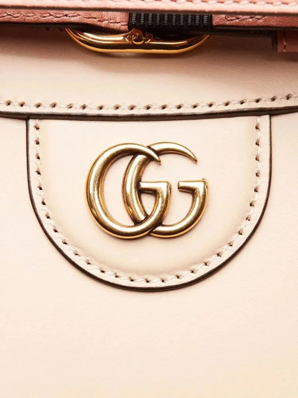 gucci beige