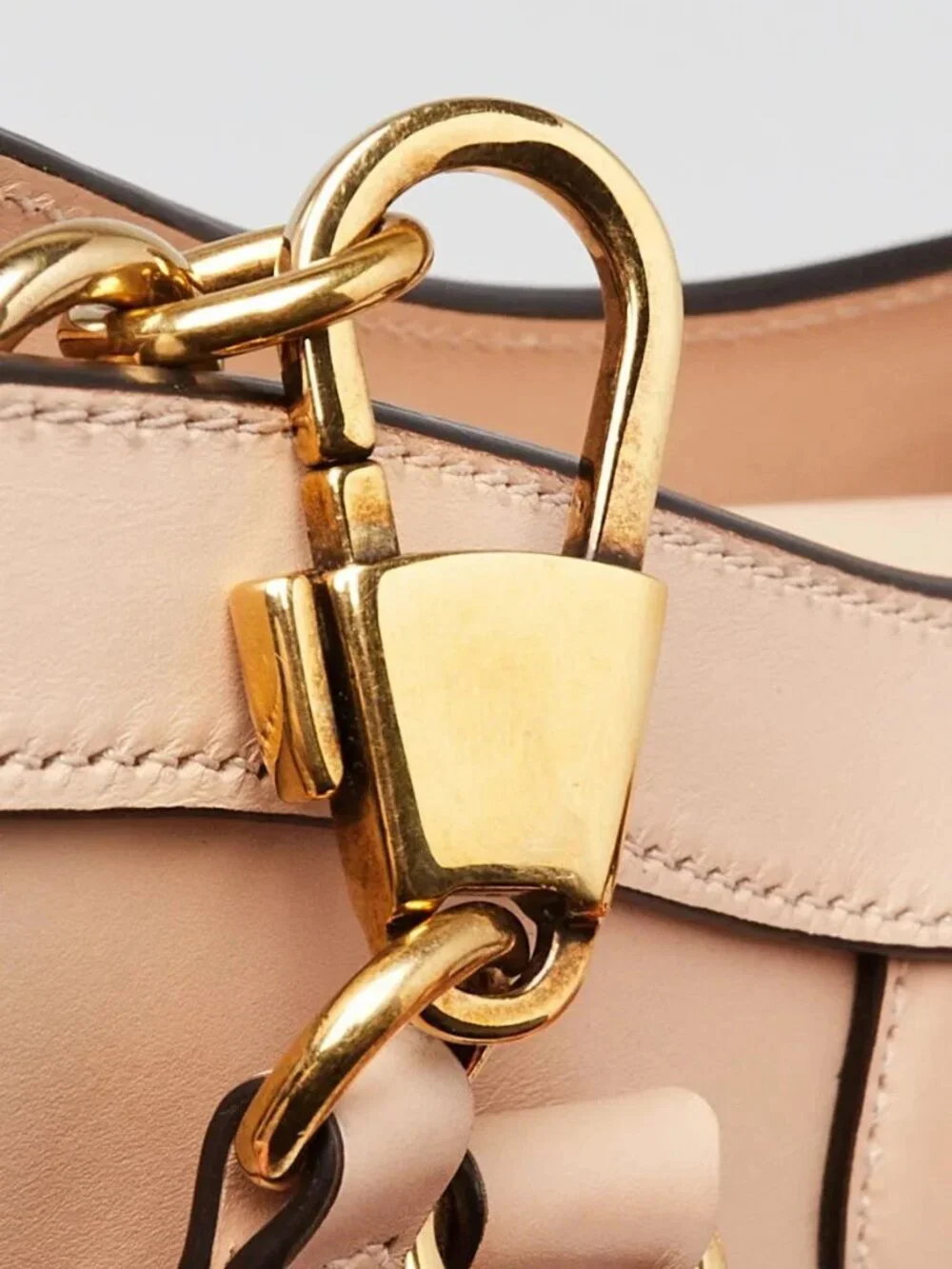gucci beige