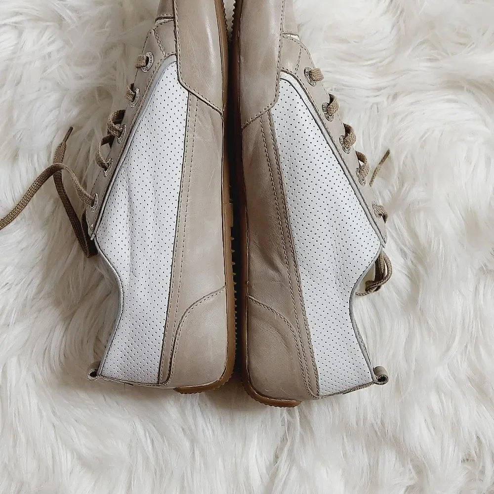 Semler white tan