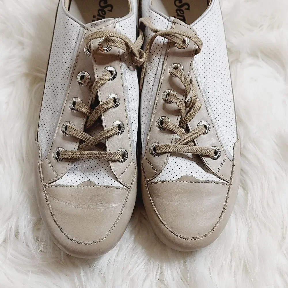 Semler white tan