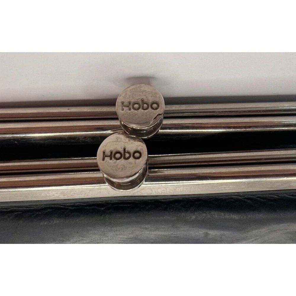 26 International women hobo