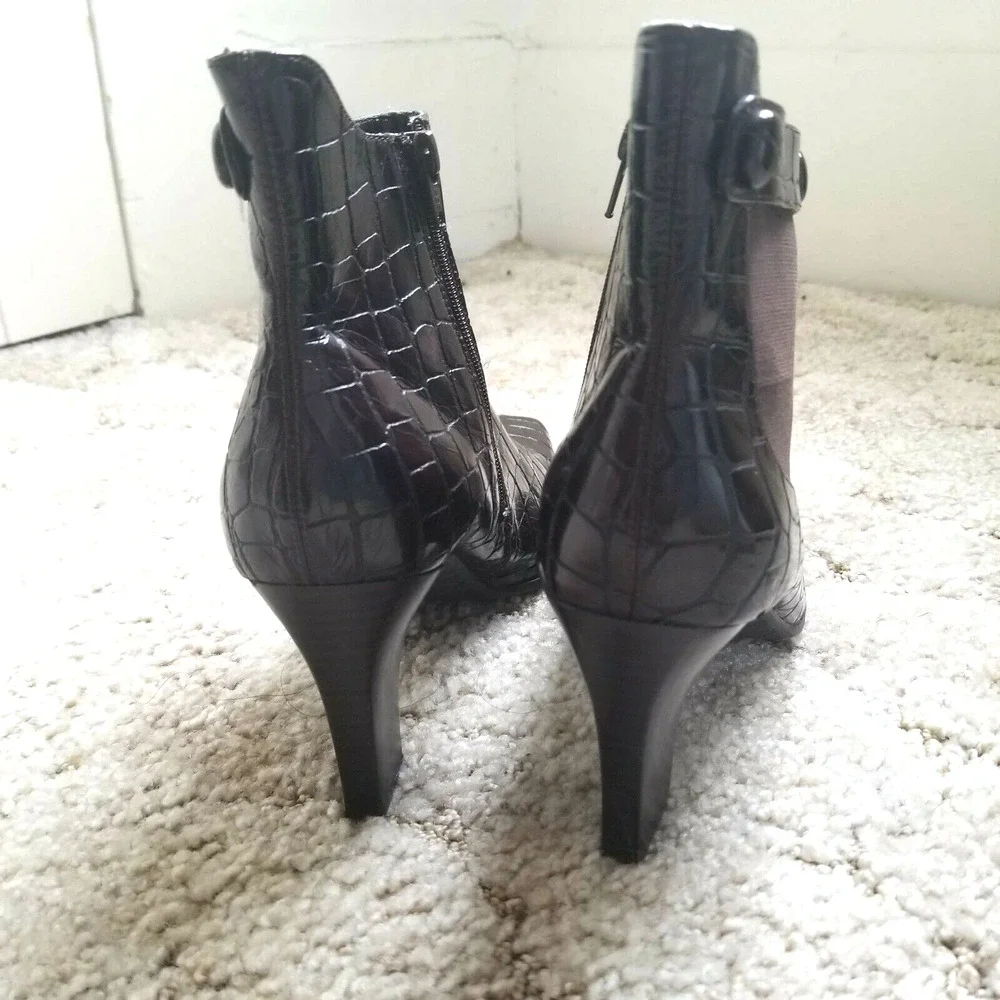 Franco Sarto step out