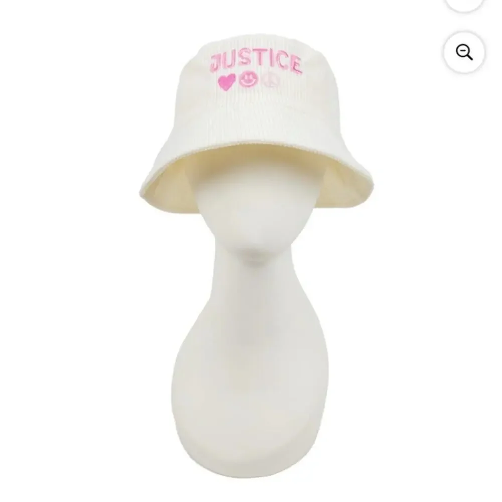 Justice tags new
