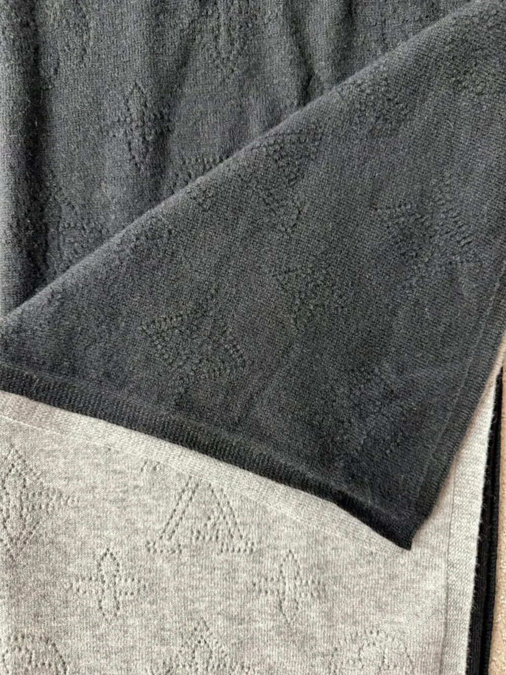 Louise Vuitton LV Women's Wool Black & Grey Logo Colorway Scarf