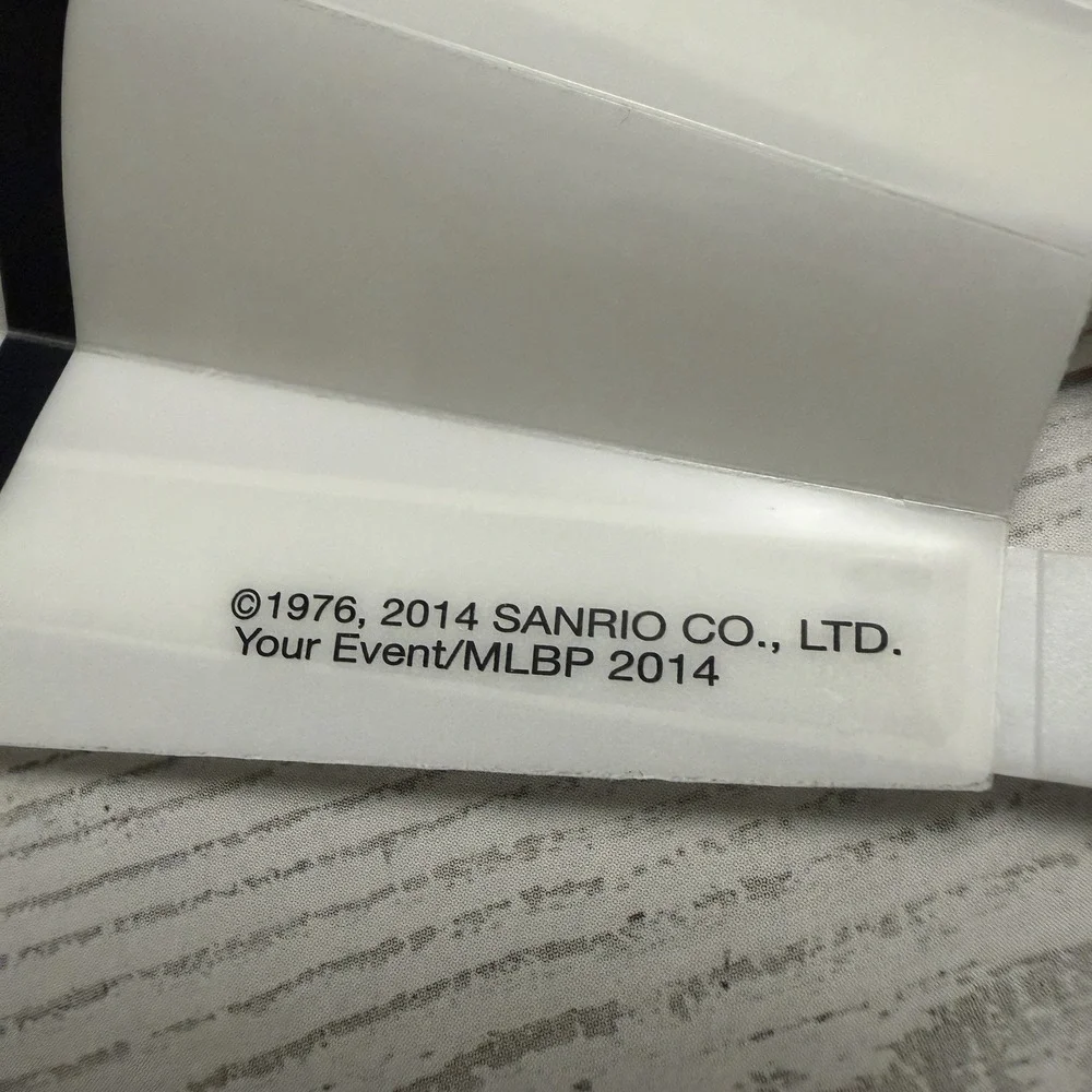 Sanrio / MLB brand new
