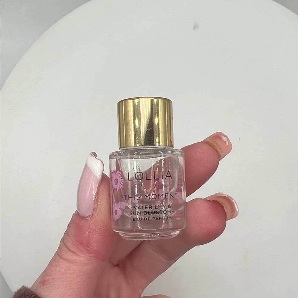 Lollia This Moment Dabber Water Lily and Sun Blossoms 3.6ml .125oz