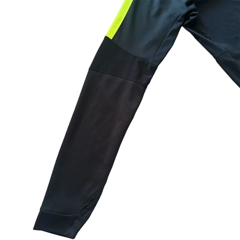 Nike women’s zip