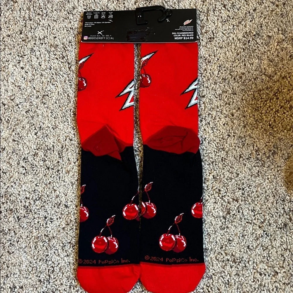 Mountain Dew odd Sox NWT