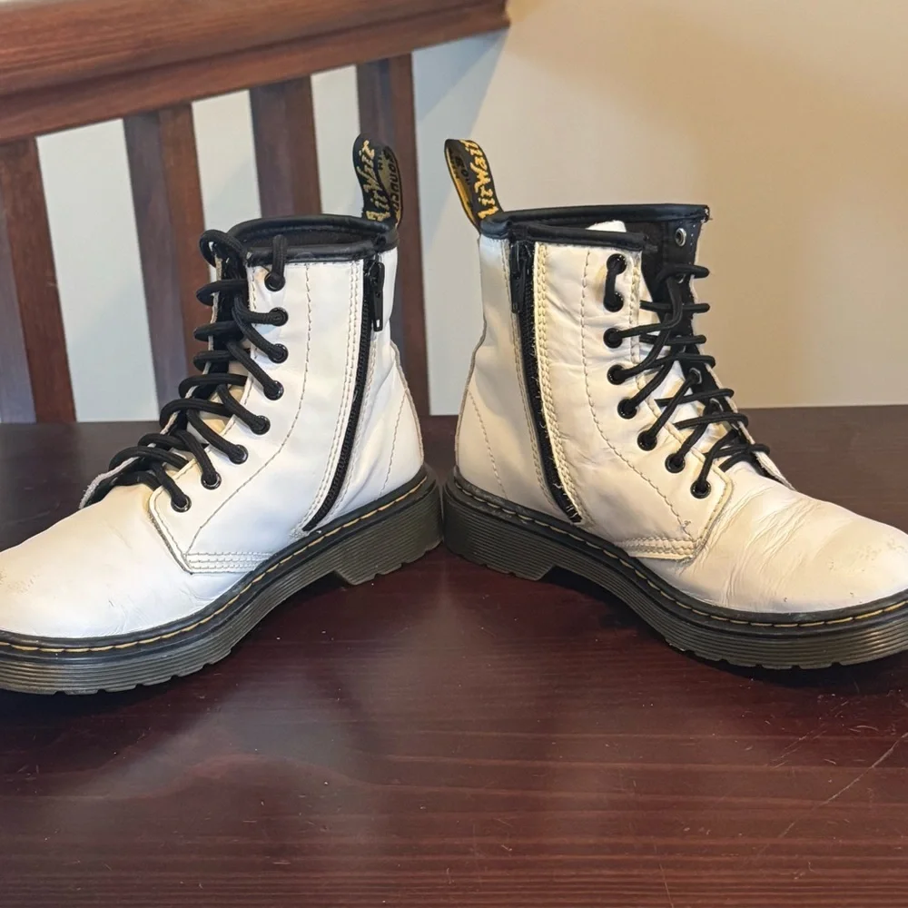Dr. Martens polish please
