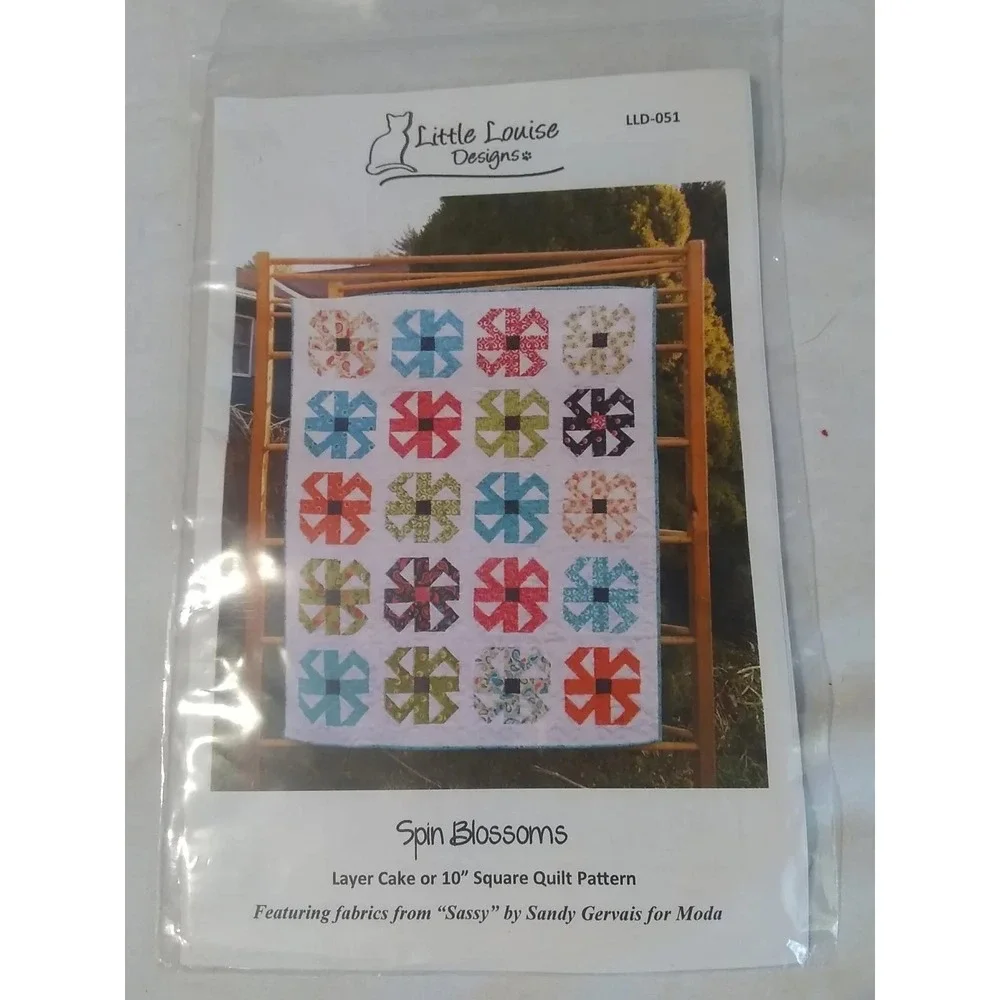 Quilt Pattern‎ Spin Blossoms LLD-051 Little Louise Designs Layer Cake 10