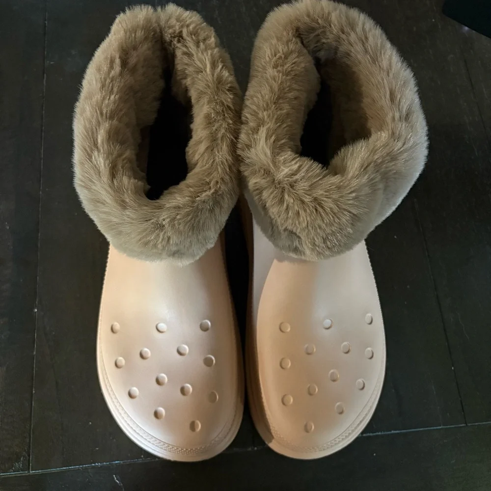 CROCS stomp rubber