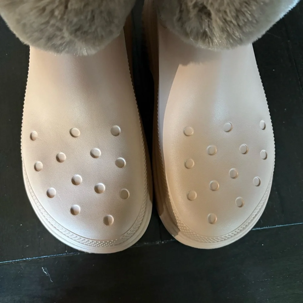 CROCS faux 12 rubber