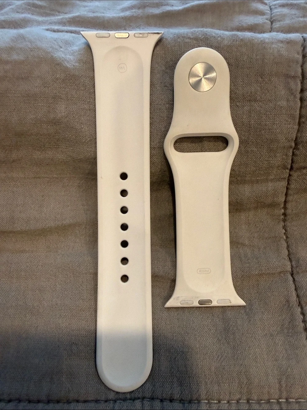 Apple comfortable white