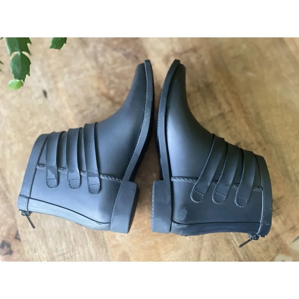 Loeffler Randall stylish only