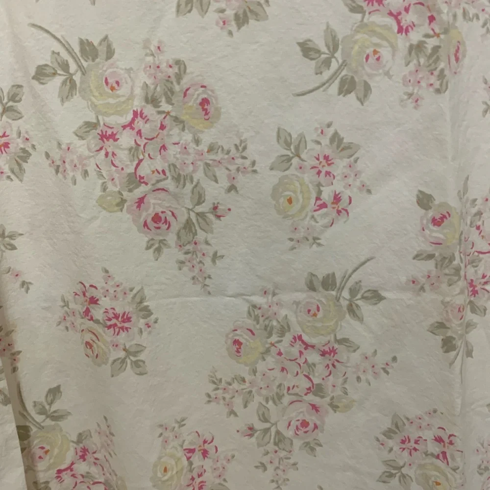 Simply Shabby Chic floral cloth