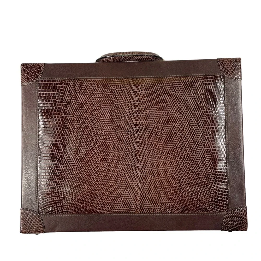 Bally brown lizard
