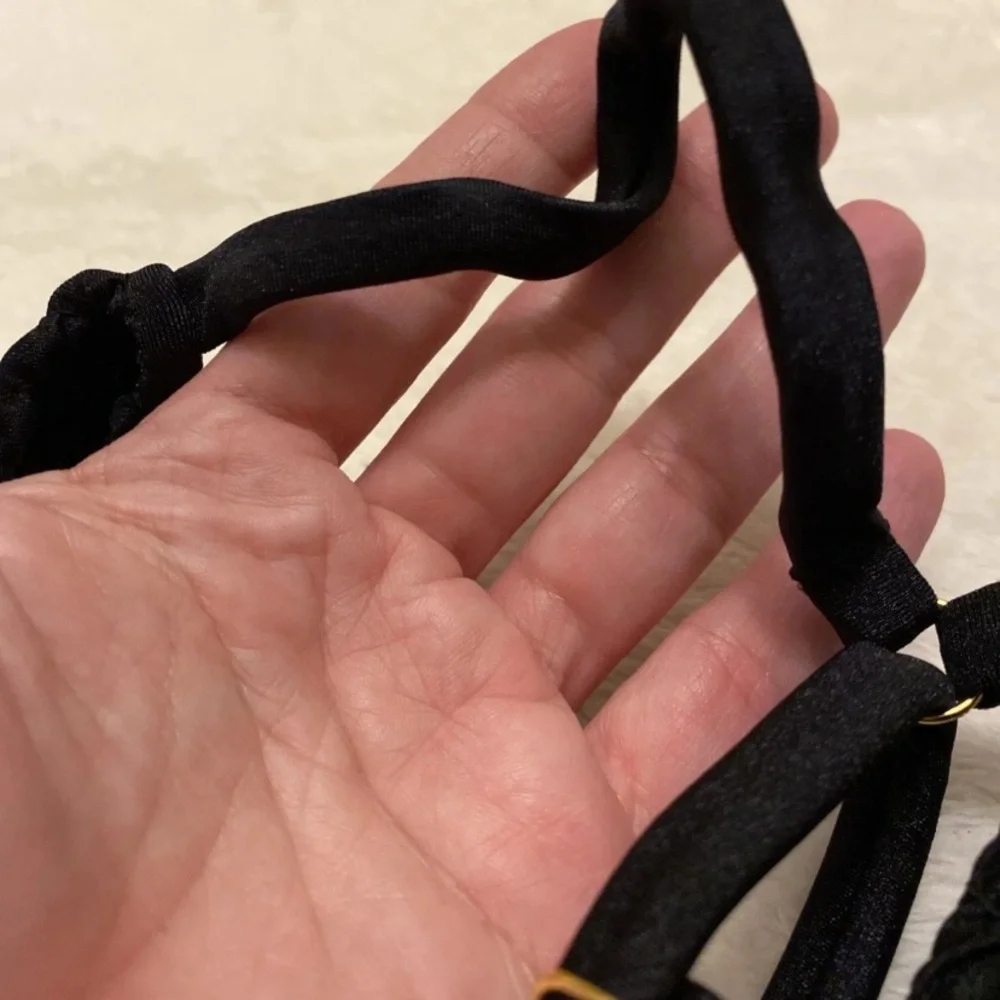 Ardene & Hula Honey top solid