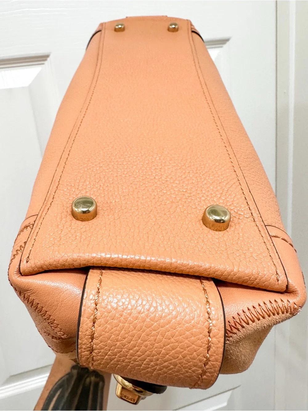 Coach authentic premium