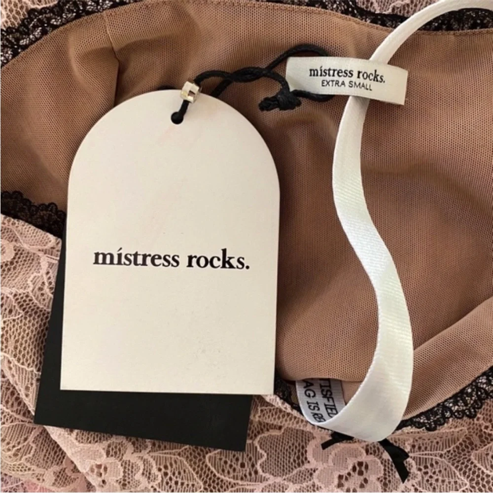 Mistress Rocks new house