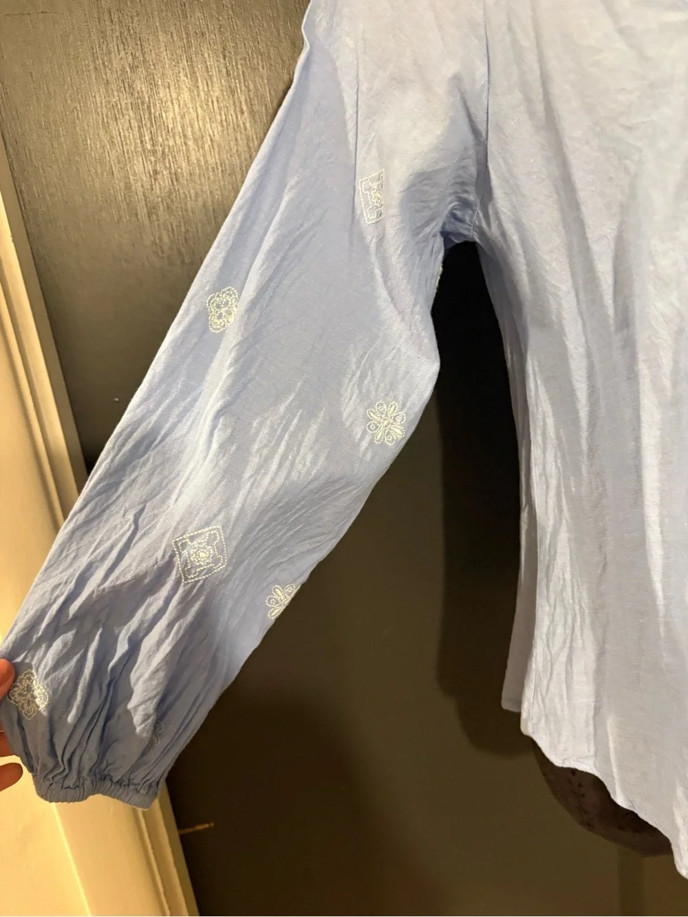 Zara light pale