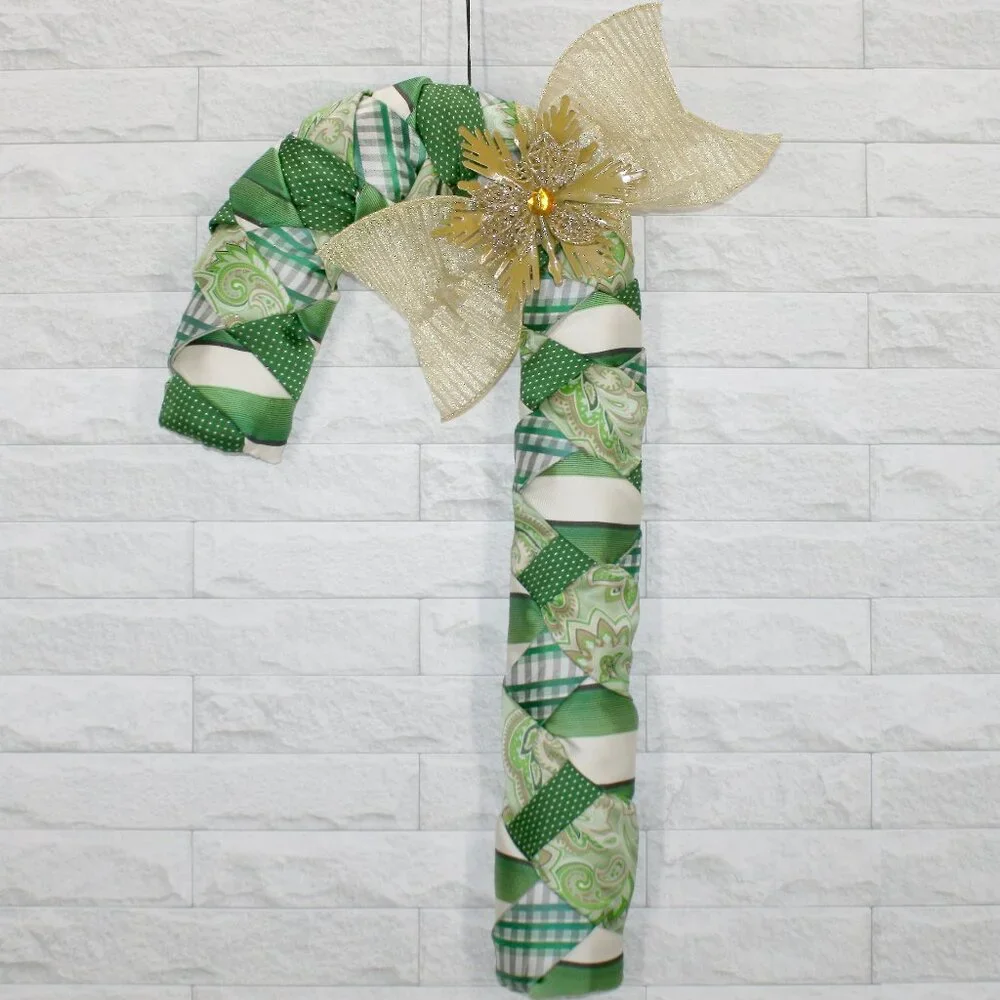 HAND CRAFTED Candy Cane Green Wreath Christmas Wall Art Decor Upcycled Necktie