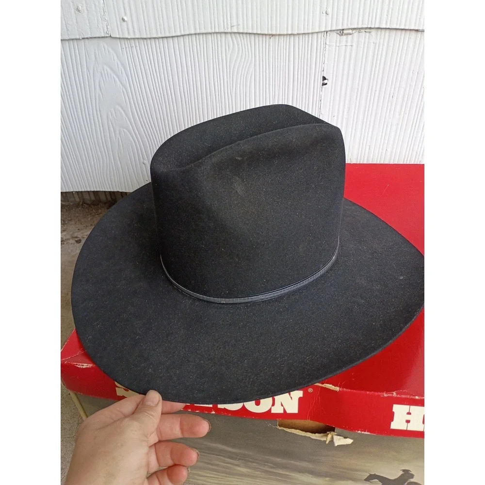 Stetson this part