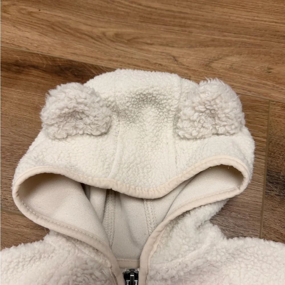 Columbia adorable infant