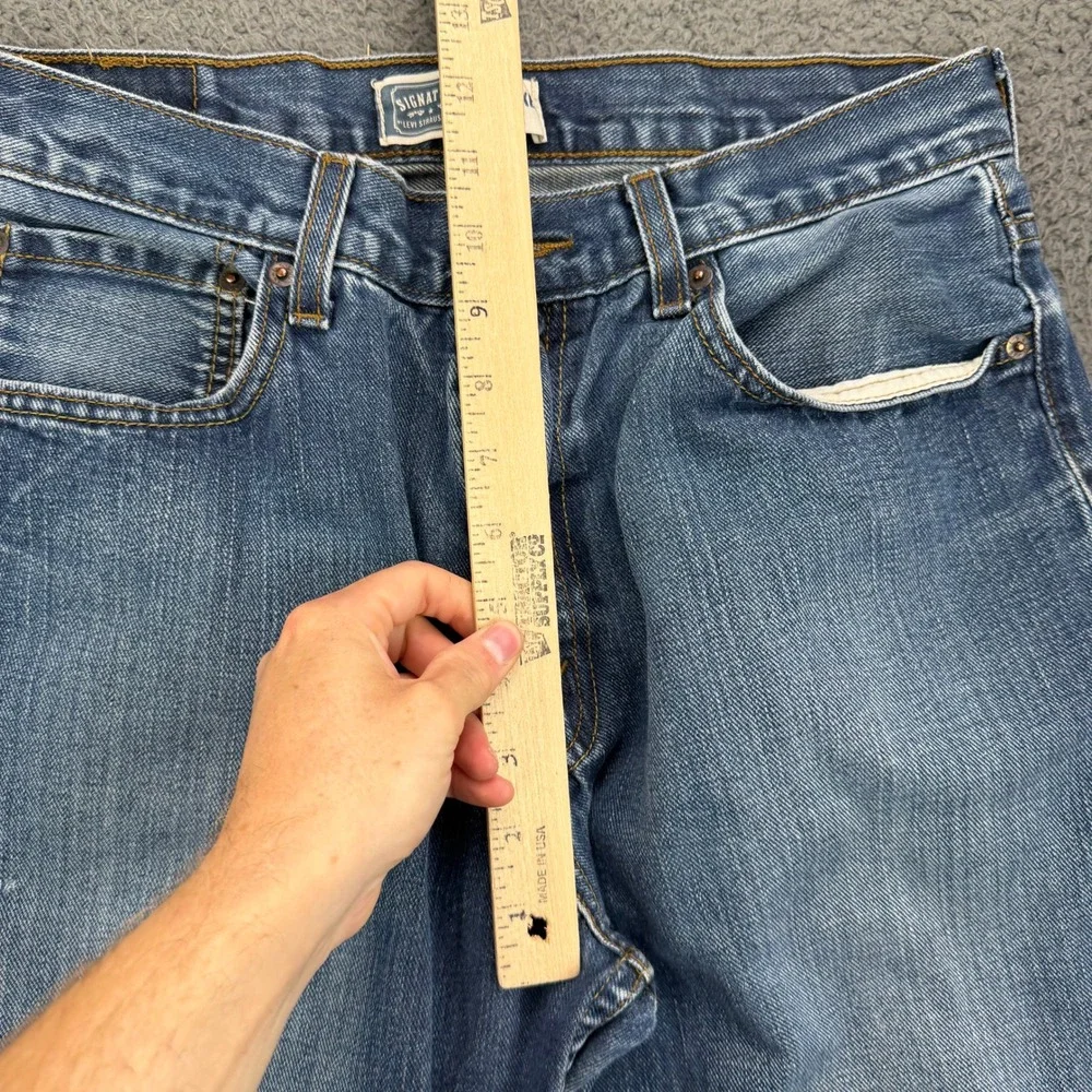 Signature by Levi Strauss & Co. keywords denim