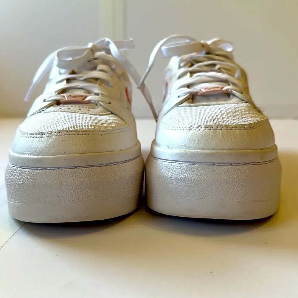 Nike lightly used