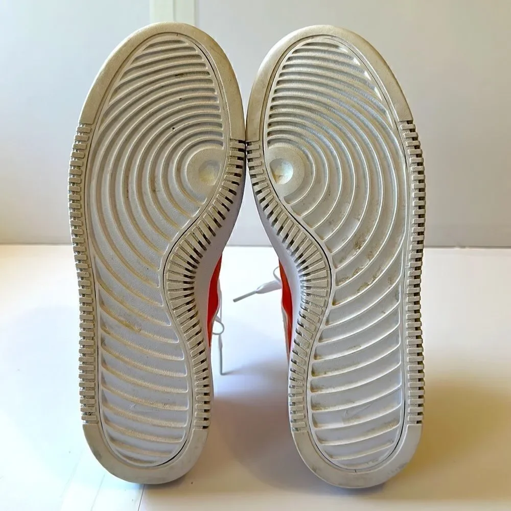 Nike lightly used
