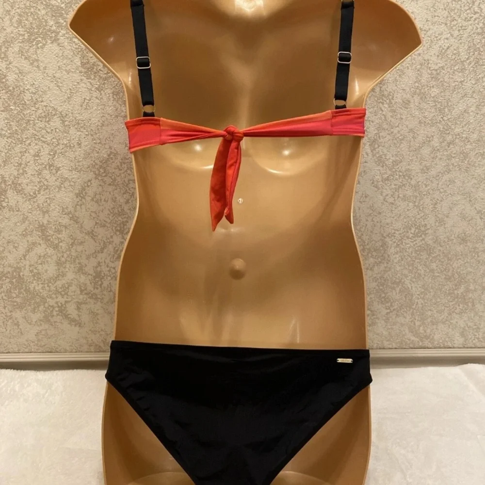 Coco Reef & Eidon top made