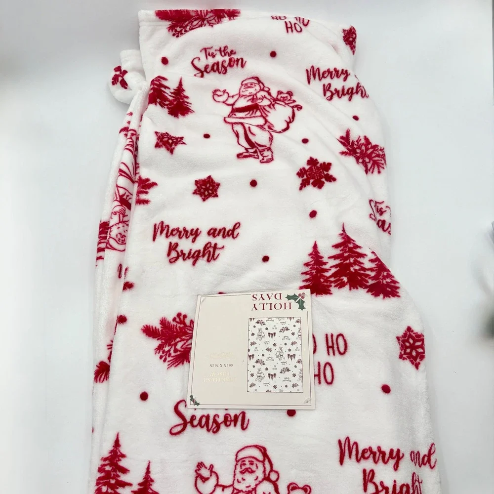 Holly Days oversized luxe