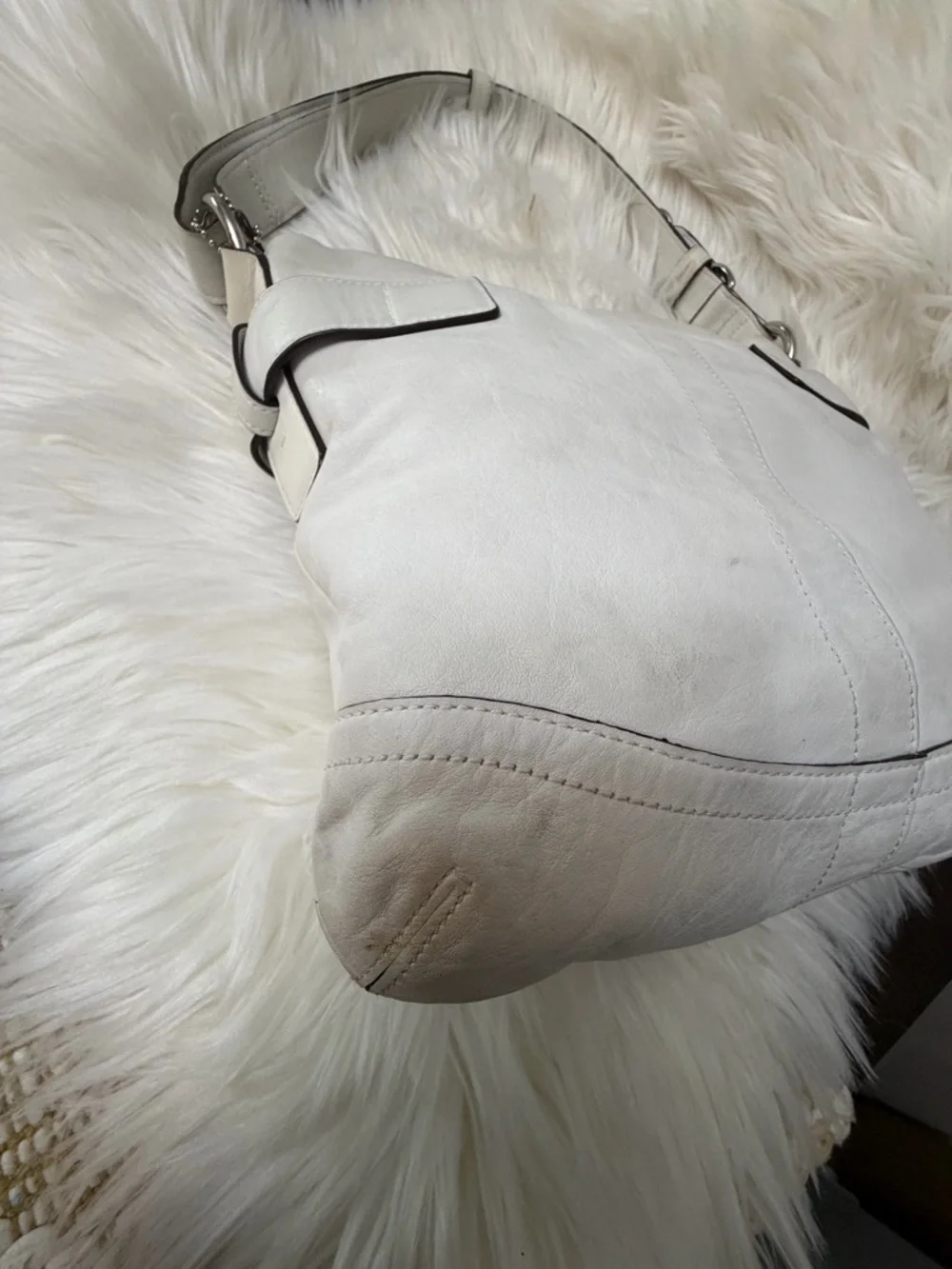 Coach soft white
