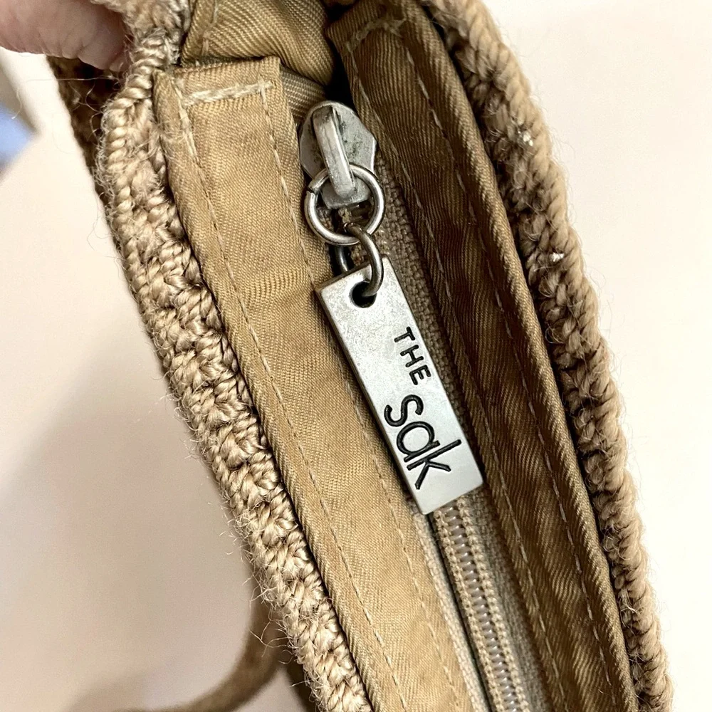 The Sak sak minimalist