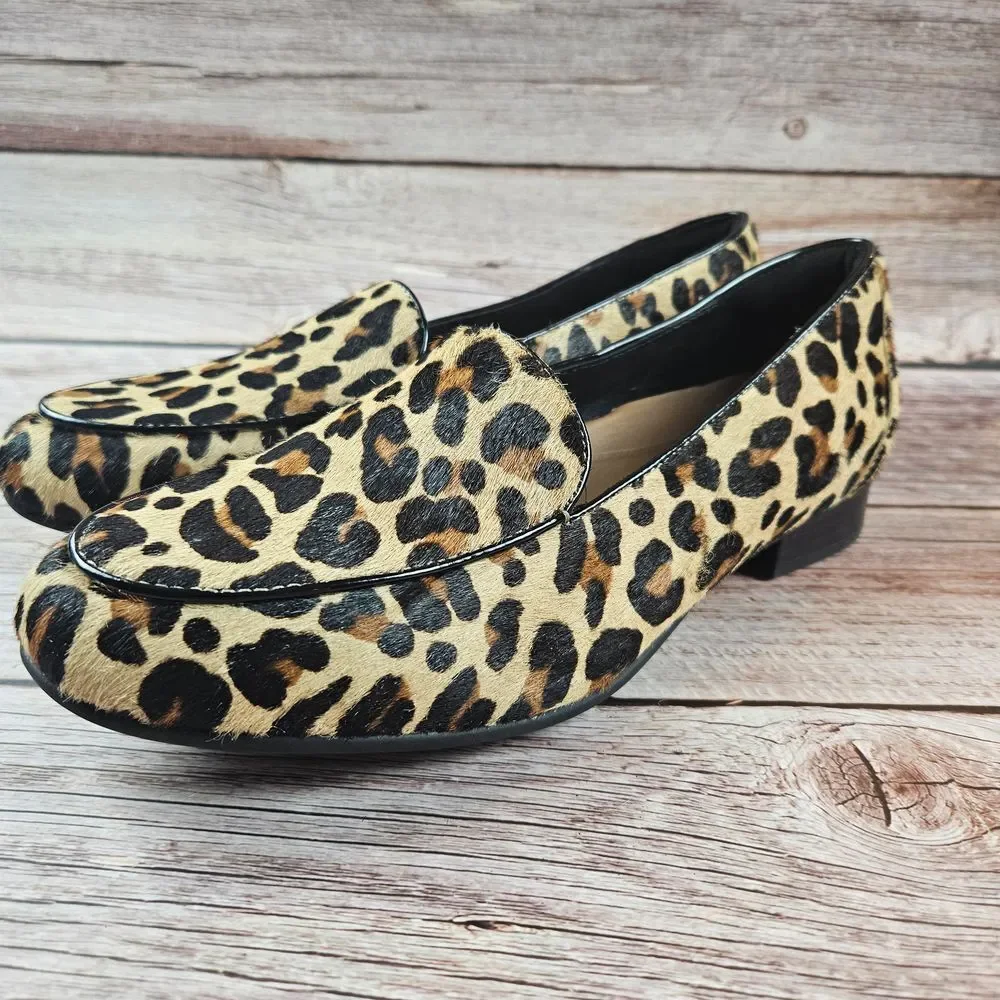 Clarks‎ Structured Un Blush Ease loafers flats, leopard pony hair, size 7