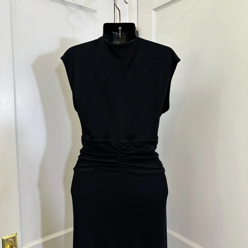 H&M iconic black