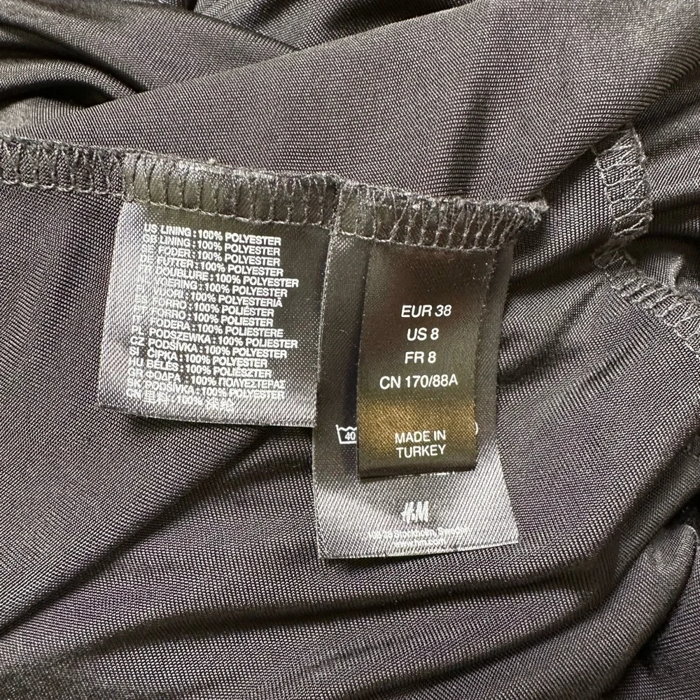 H&M iconic black