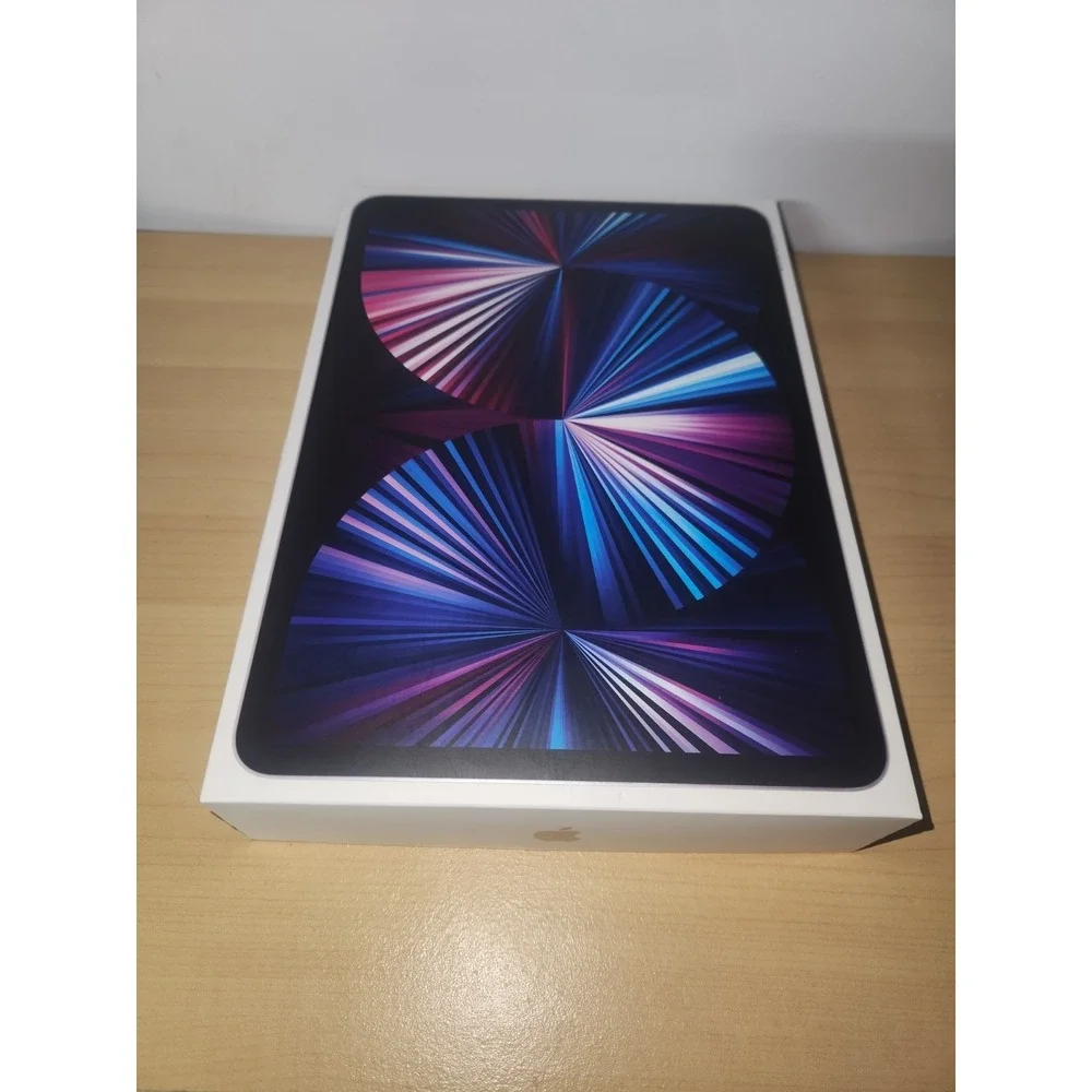 Apple iPad Pro 11-inch (3rd Generation 128GB) EMPTY BOX ONLY‎ Guide & Stickers