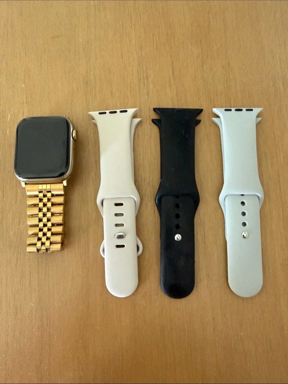 Apple Watch Series 7 (GPS + Cellular, 45MM) - Gold Stainless Steel