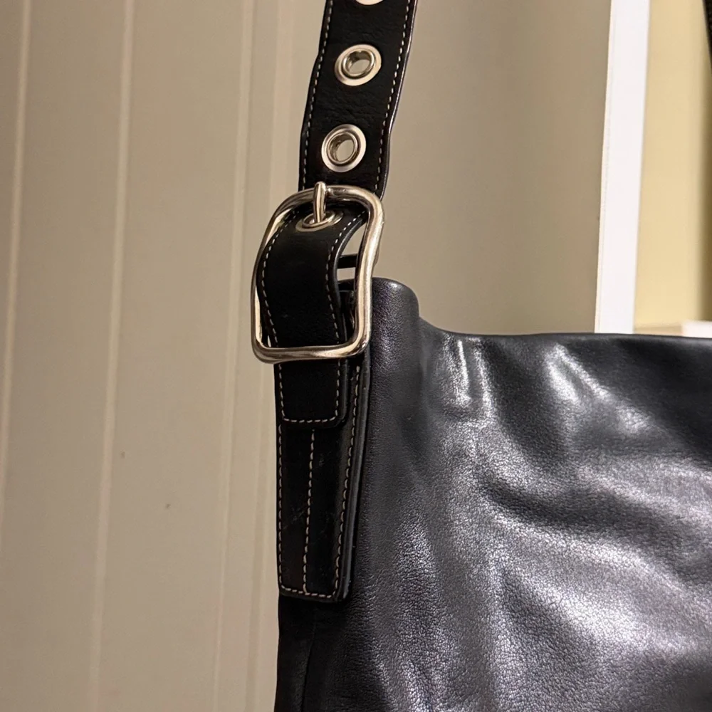 Coach vintage legacy