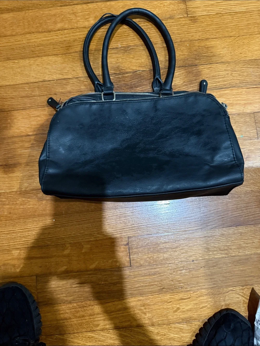 Rosetti silhouette quilted hardware