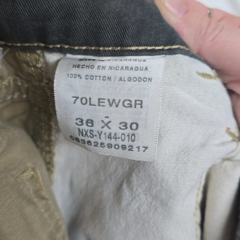 Mens 36x30 Wrangler Cargo Jeand