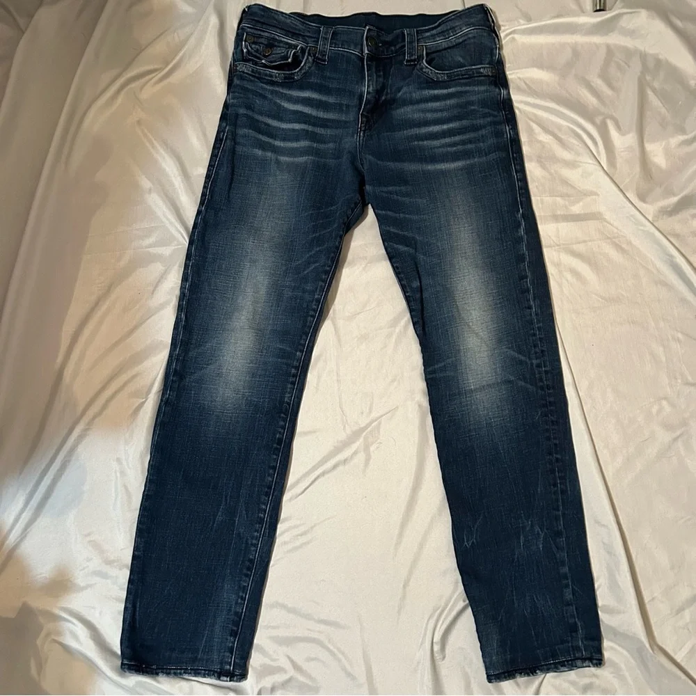 True Religion one missing signs