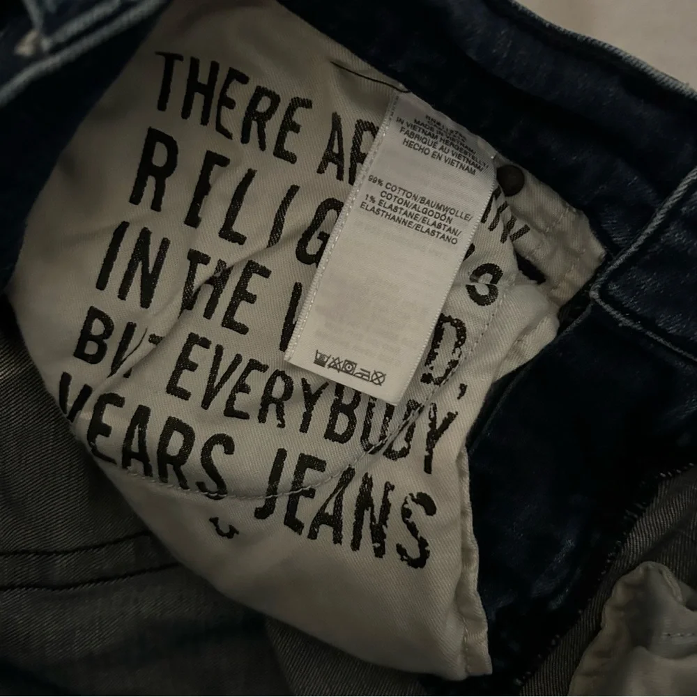 True Religion contrast but