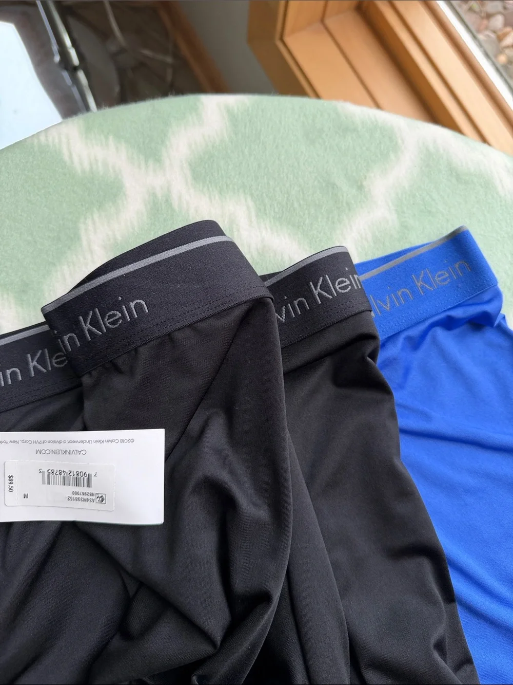 Calvin Klein calvin klein