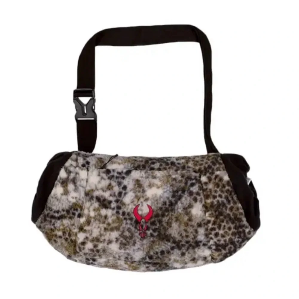 Badlands Silens Hand Muff