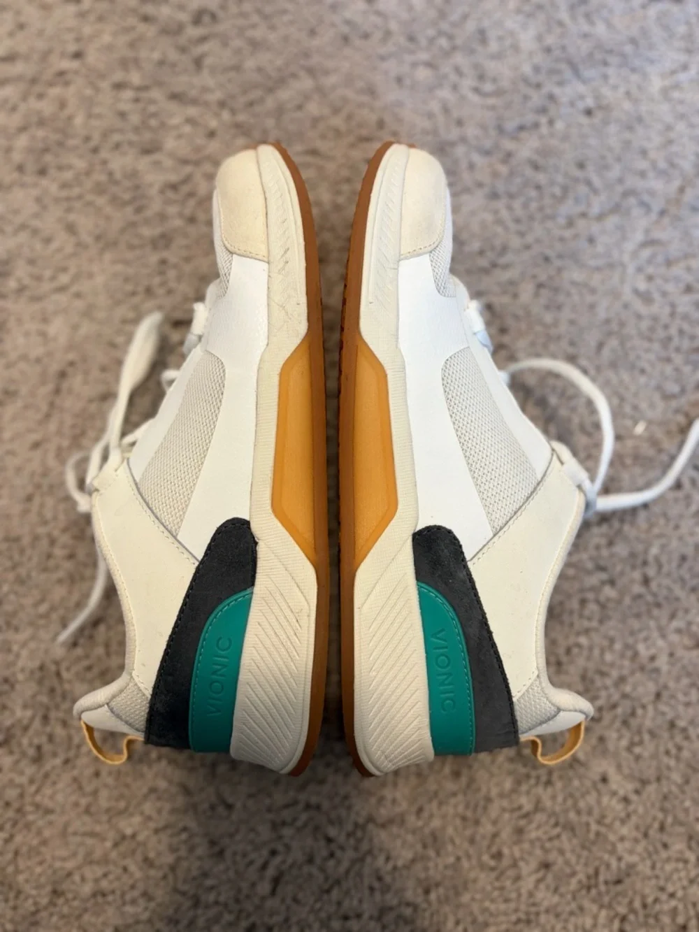 Vionic lightweight sneakers