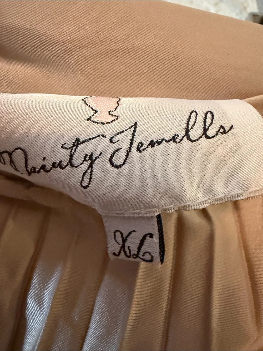 Dainty Jewells light pleated