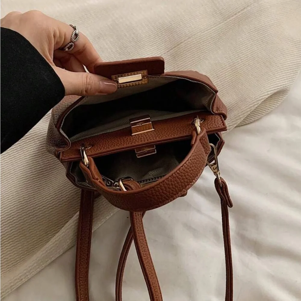 N/A elegant brown